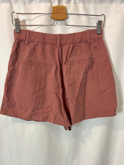 ZARA. Bermuda malva pinzas. T S