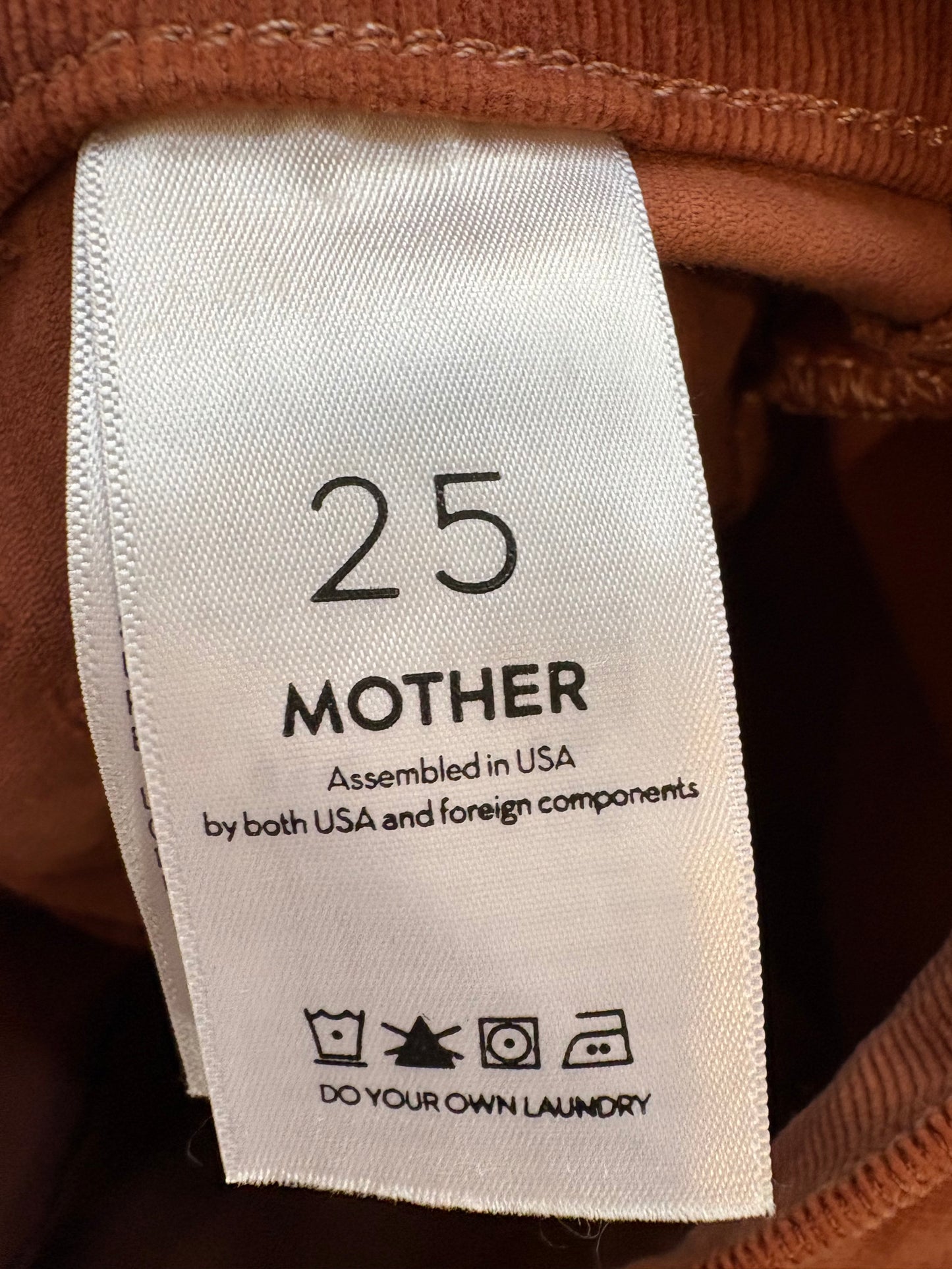 MOTHER. Pantalón teja textura