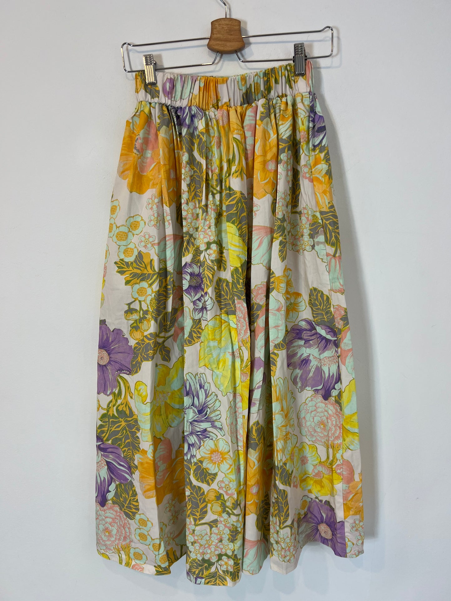 ASOS EDITION. Falda midi flores T.38