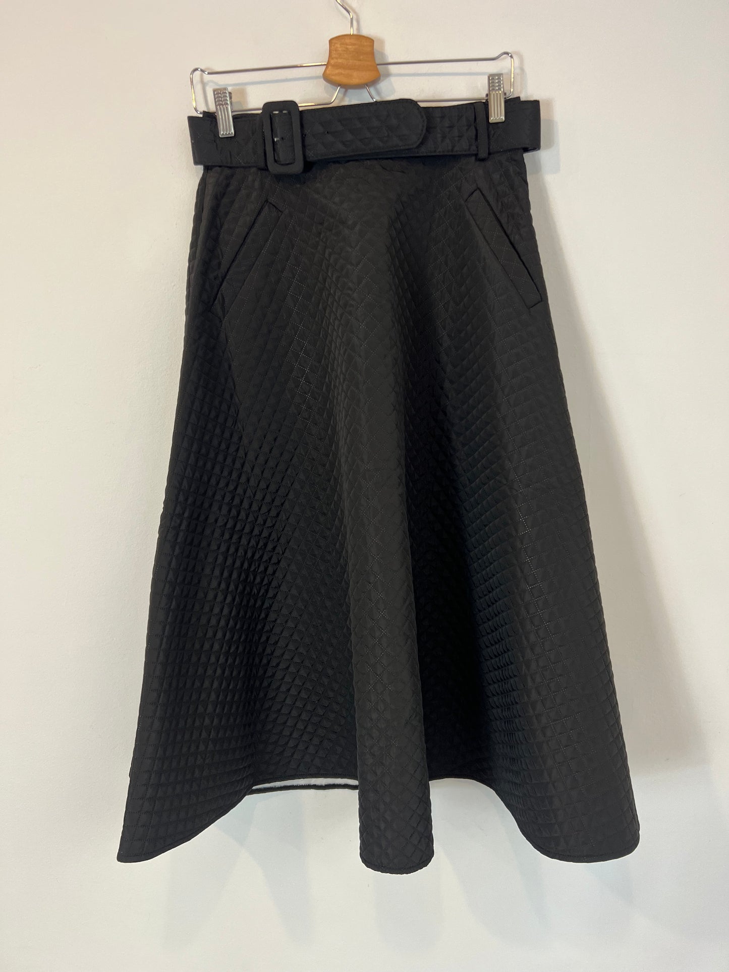 MARAISLISE. black quilted midi skirt T.2(38)