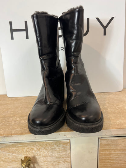 HOMERS. Botines piel pelo interior. T 38. 5