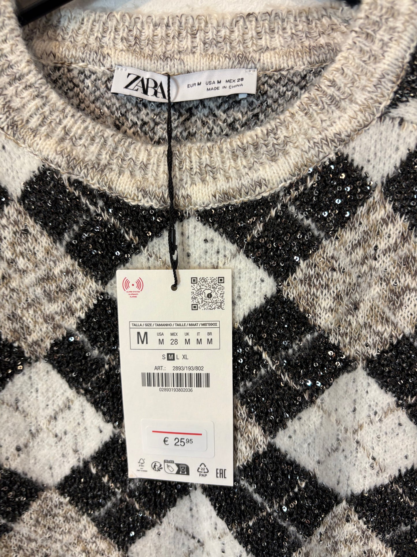 ZARA. Top punto rombos lentejuelas