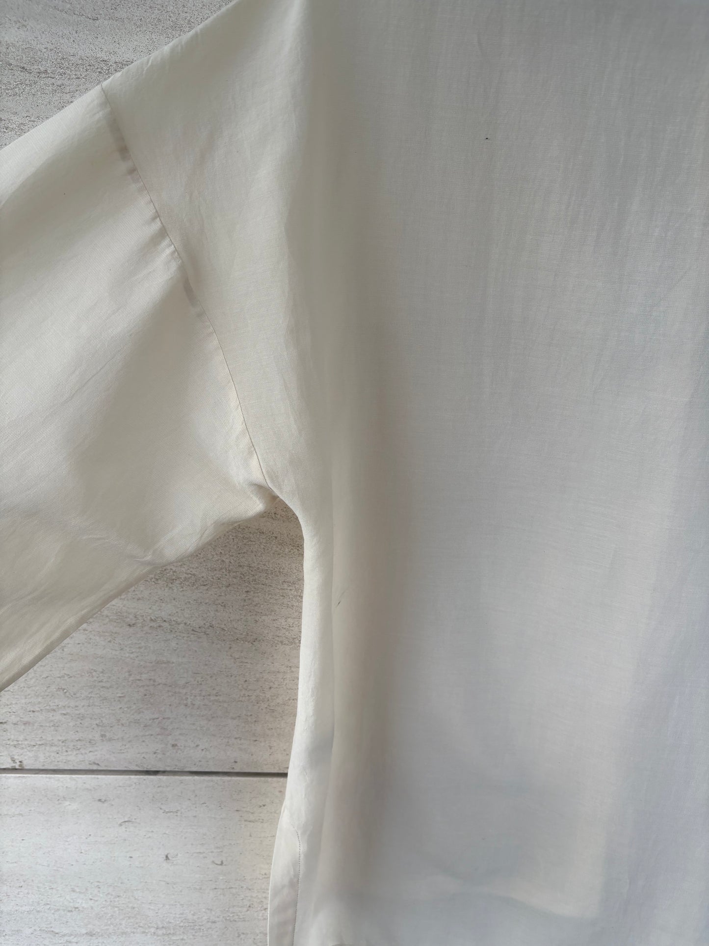 CORTANA. Camisa beige algodón y seda