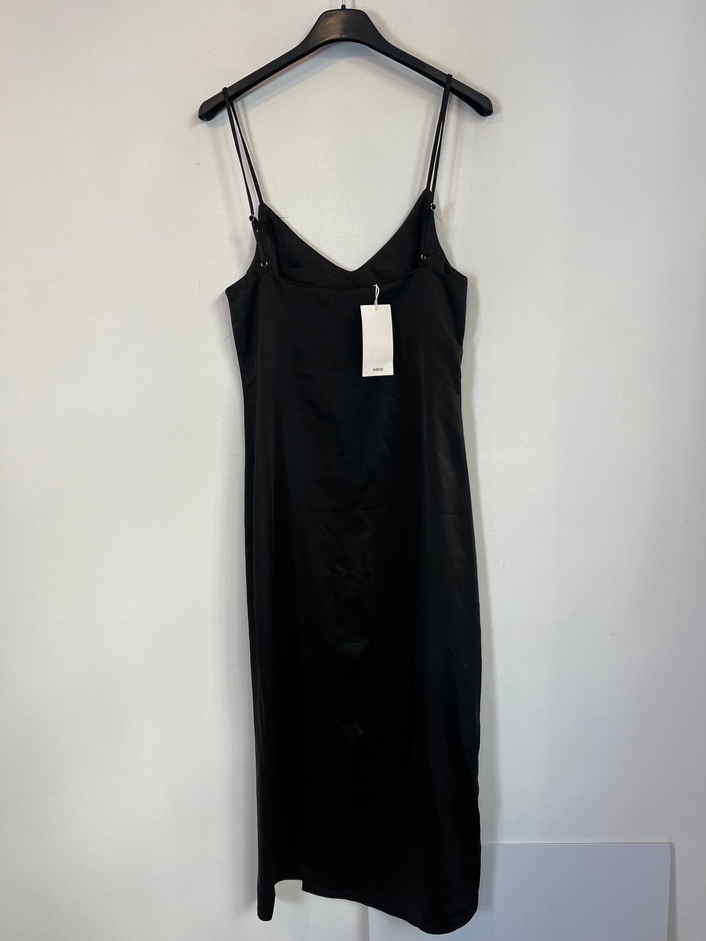 MANGO. Vestido negro lencero  T.xs