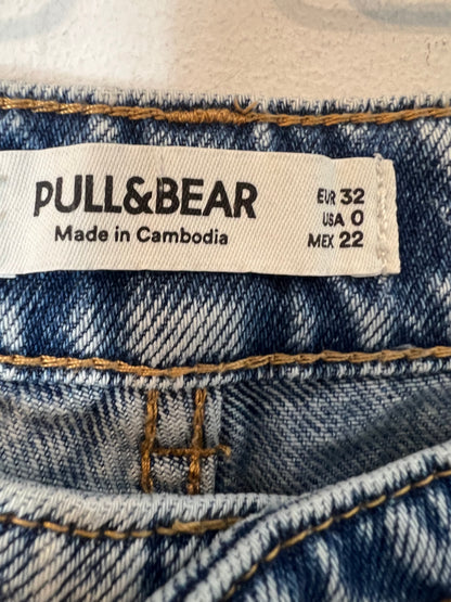 PULL&amp;BEAR. Light denim, wide leg. Size 32