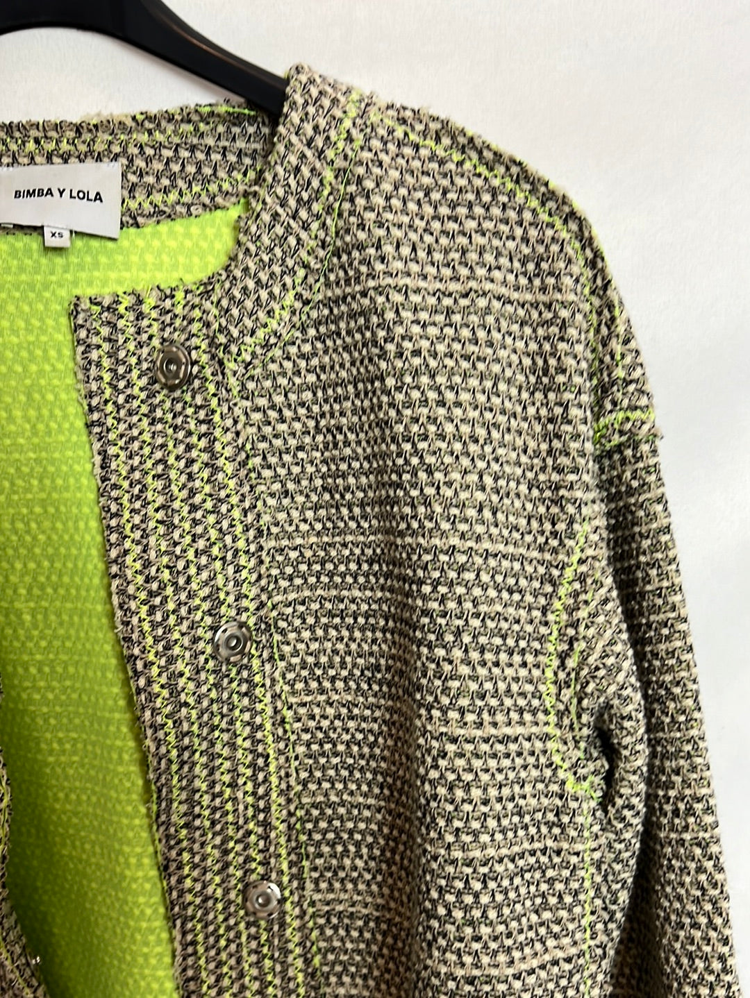 BIMBA Y LOLA. Chaqueta oversized detalles flúor. T XS (S)