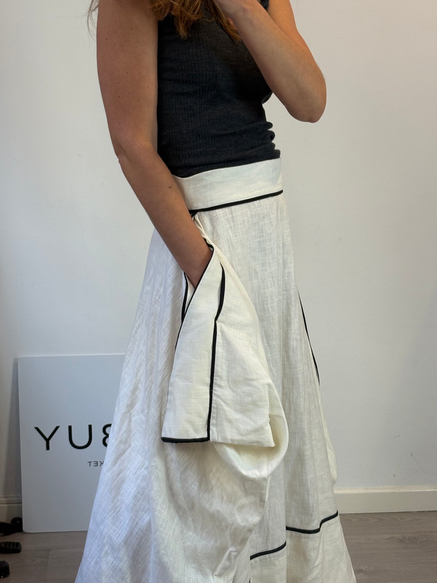 IQ COLLECTION. Falda larga lino bolsillos