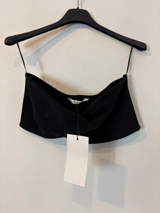 ZARA. Top negro palabra de honor