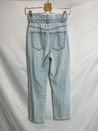 PULL&BEAR. Pantalón vaquero cintura elástica. T 32