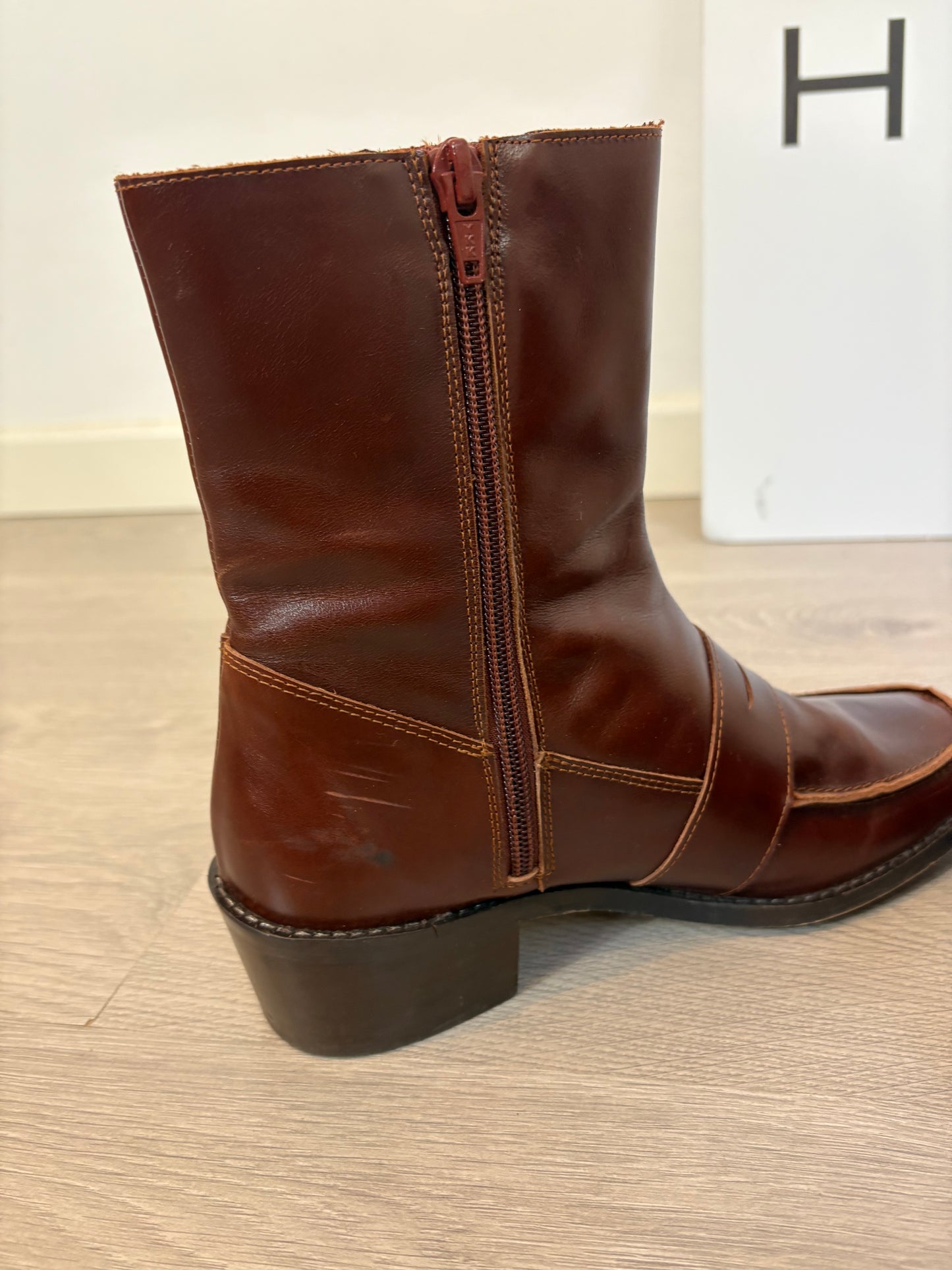 MICUIR. Botines piel efecto mocasín. T 38