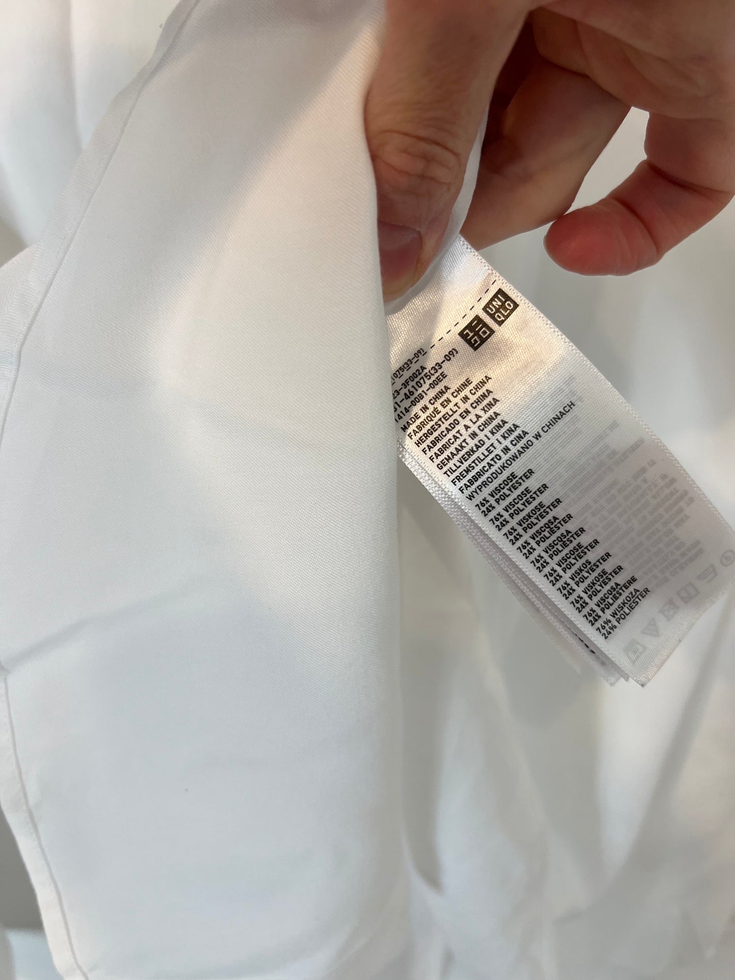 UNIQLO. Blusa blanca básica T.s