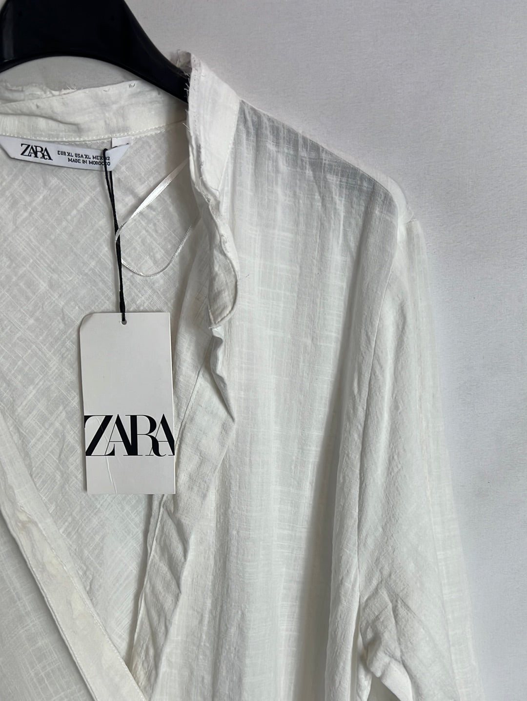 ZARA. Blusa algodón lazada. T XL