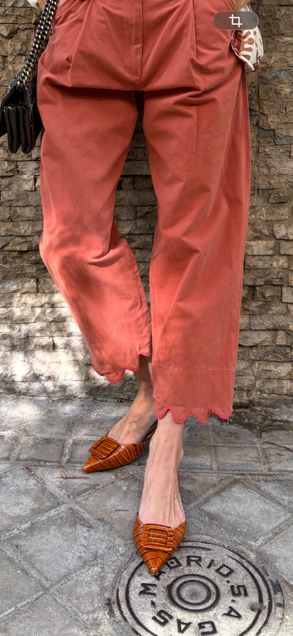 BIMANI. Stiletto piel camel. T 38