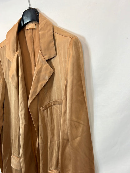 TCN. Camel silk fluid blazer. TM