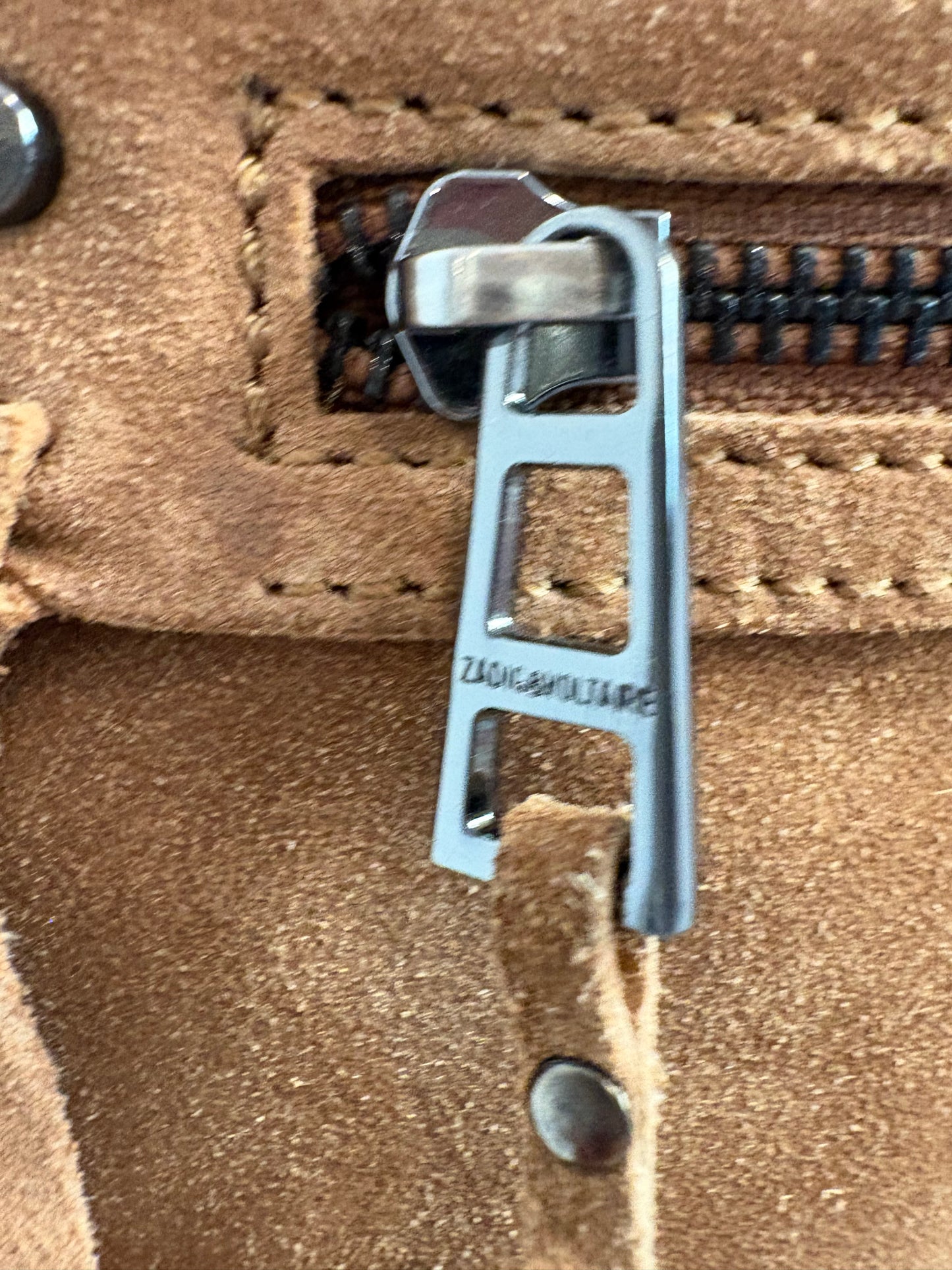ZADIG & VOLTAIRE. Bolso bandolera ante flecos