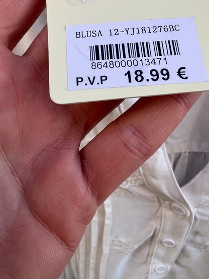 ANANY. Blusa blanca bordados. T S/M