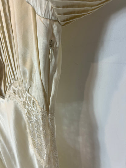 CYNTHIA ROWLEY. Silk and lace dress. S0 /34)