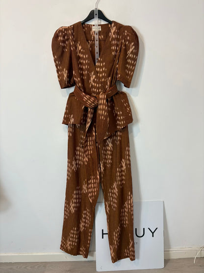 CHERUBINA. Total look top y pantalón lazada