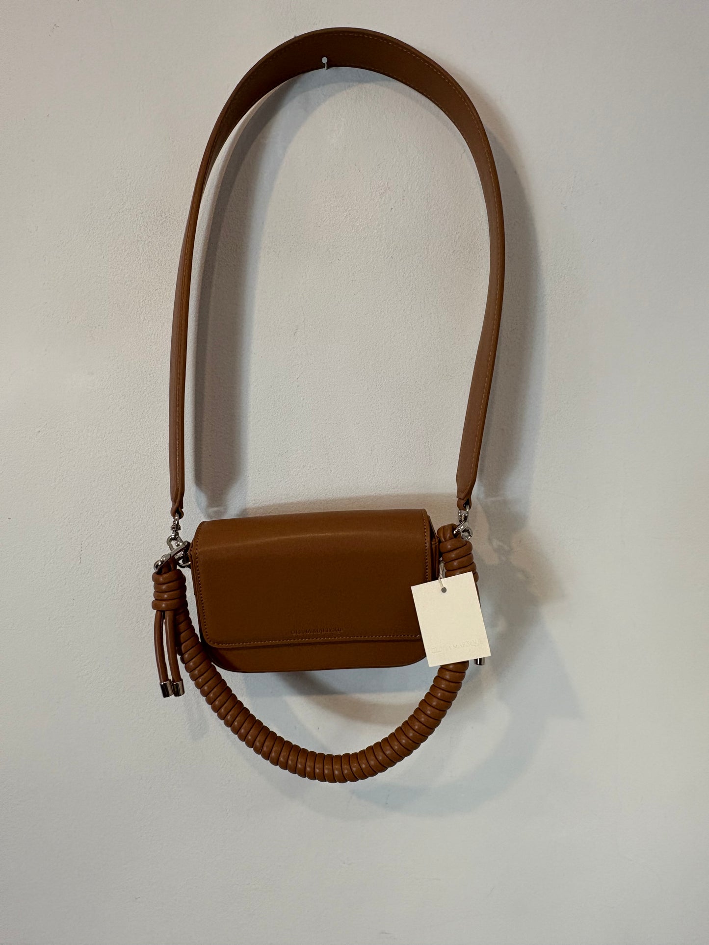 OLIVIA MAREQUE. Bolso con doble asa