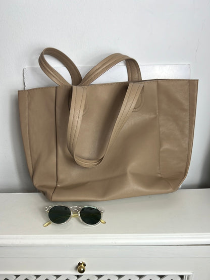 ZARA. Bolso tote  beige
