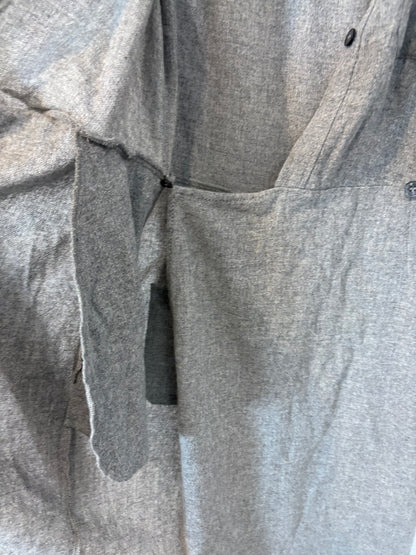 ZARA. Vestido largo cruzado gris