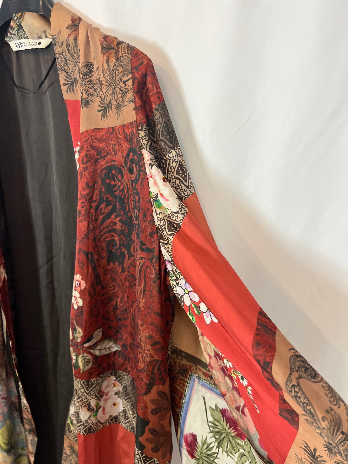 ZARA. Kimono fluido estampado T.s