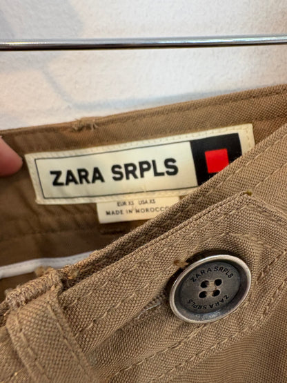 ZARA SRPLS. Pantalón marrón bolsillos efecto falda