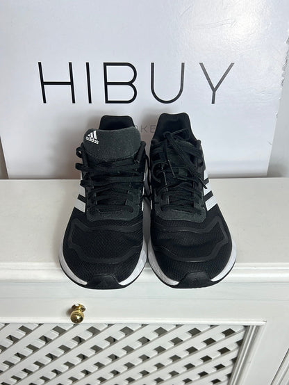 ADIDAS. Zapatilla negra textura. T 38 1/2