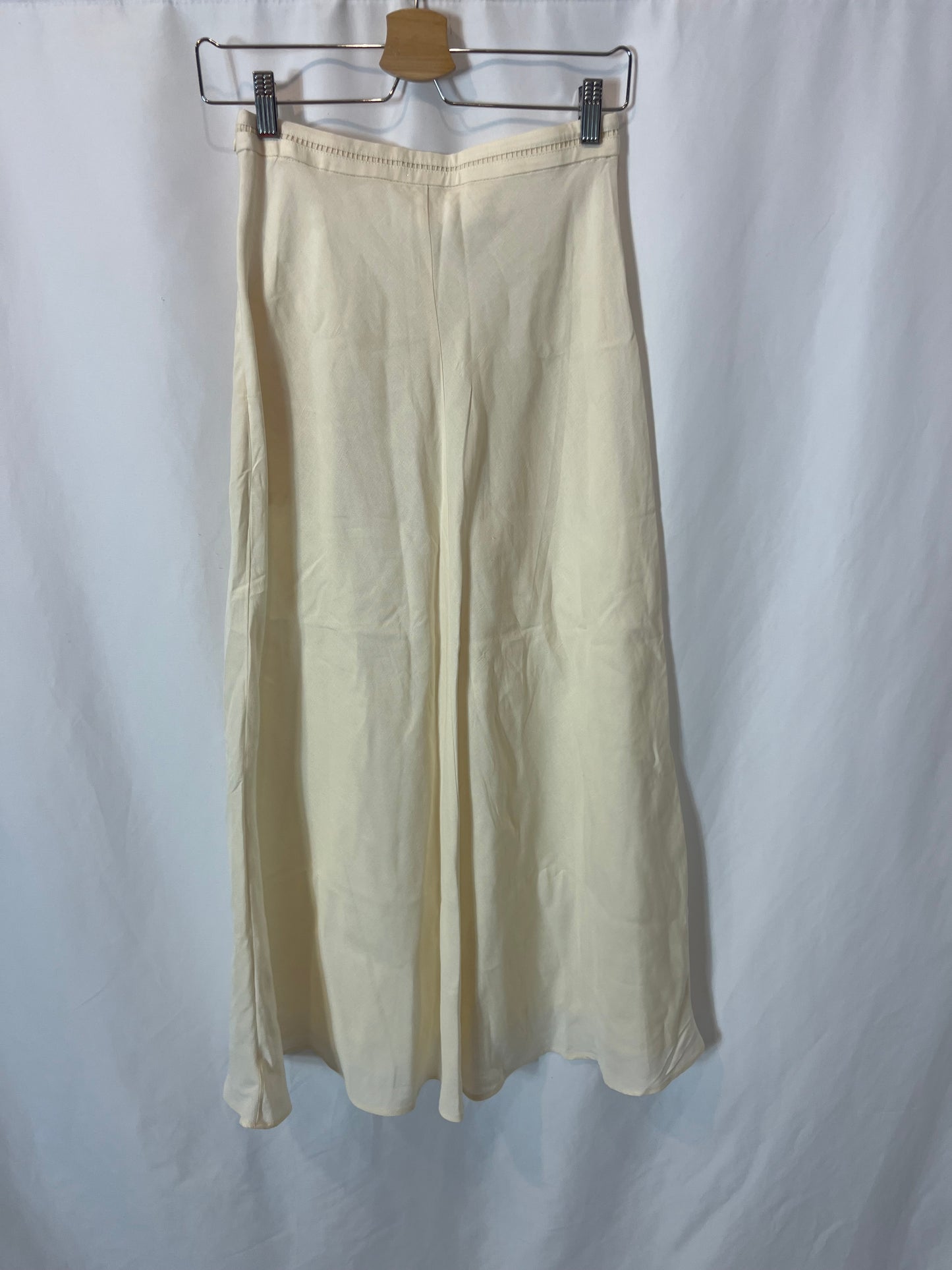 ZARA. Mini skirt with pocket detail. Size XS