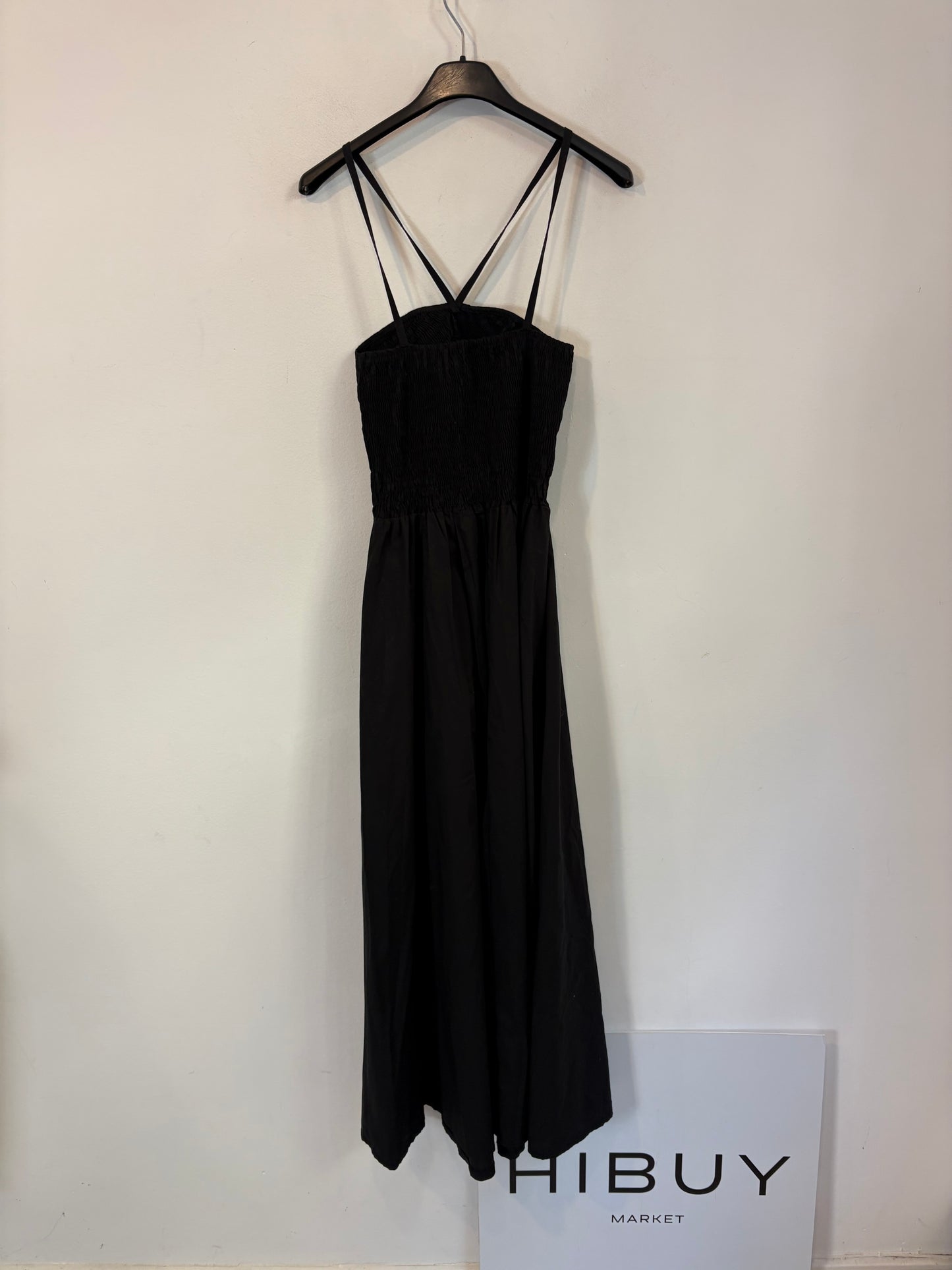 Vestido midi negro nido de abeja