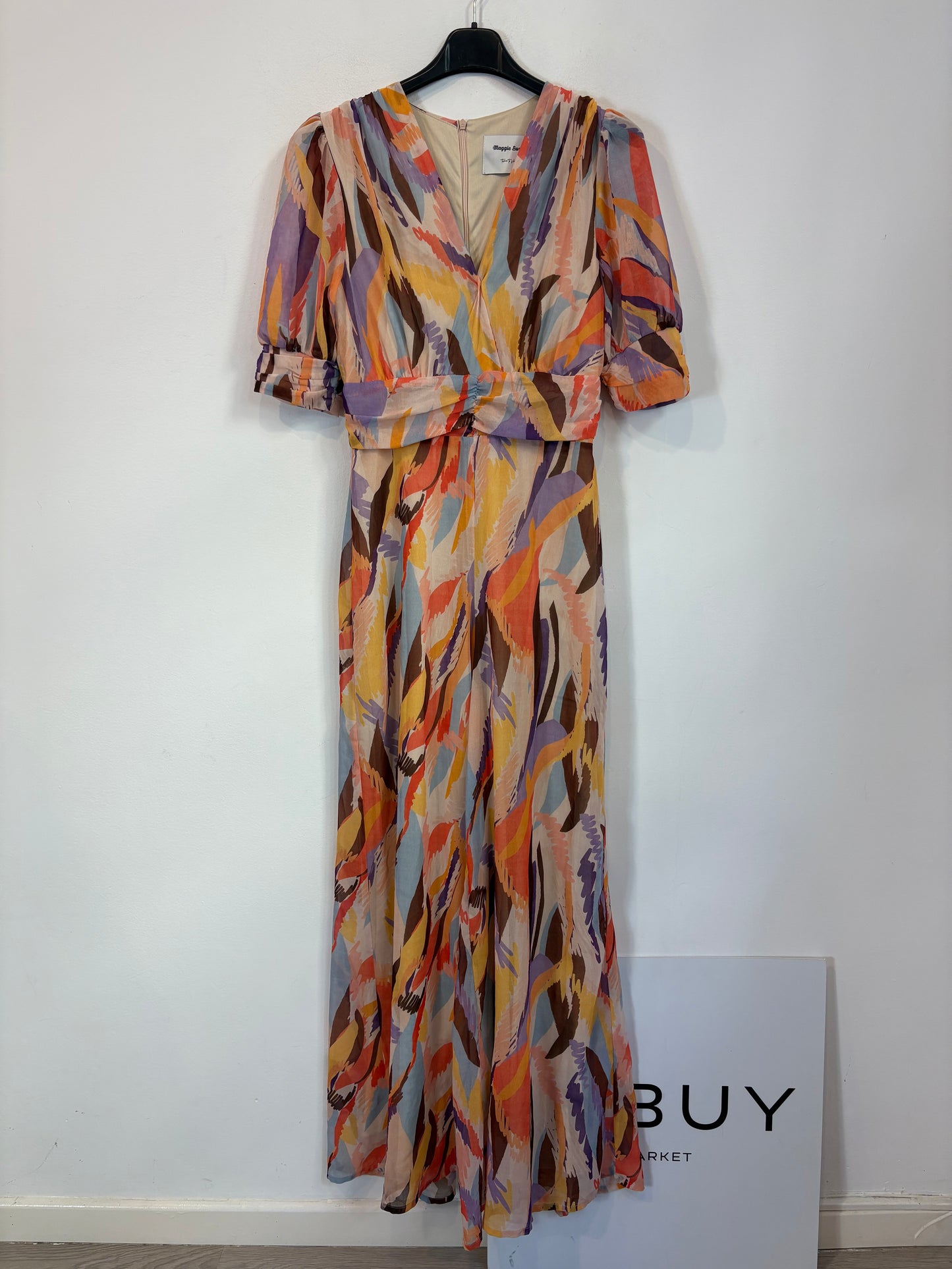 MAGGIE SWEET. Mono largo colores