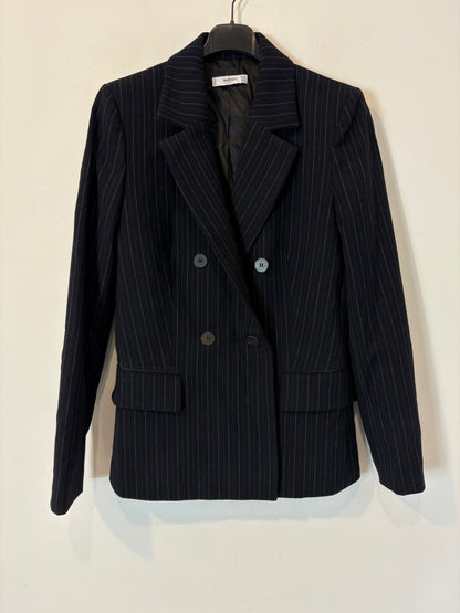 ZARA. Black stretch knit top. TL