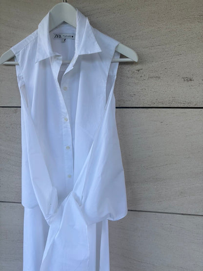 ZARA. Vestido largo  abotonado detalle espalda