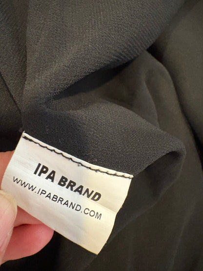 IPA Brand. Falda midi verde con lana aberturas