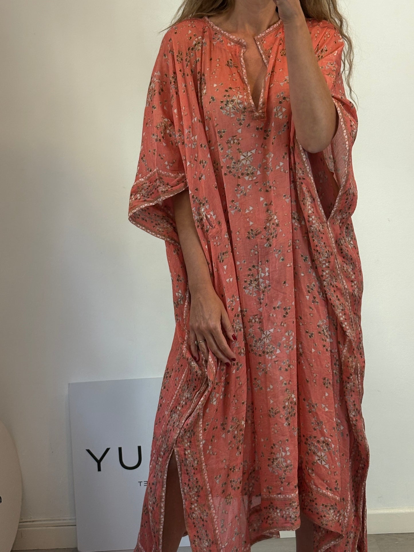 ISABEL MARANT. Vestido estampado estilo caftán con seda