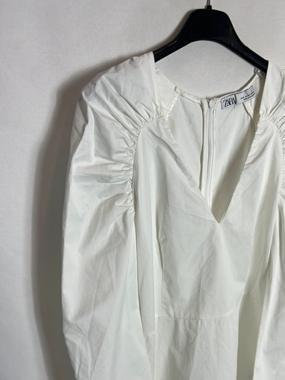 ZARA. Vestido blanco corto fruncidos. T XS