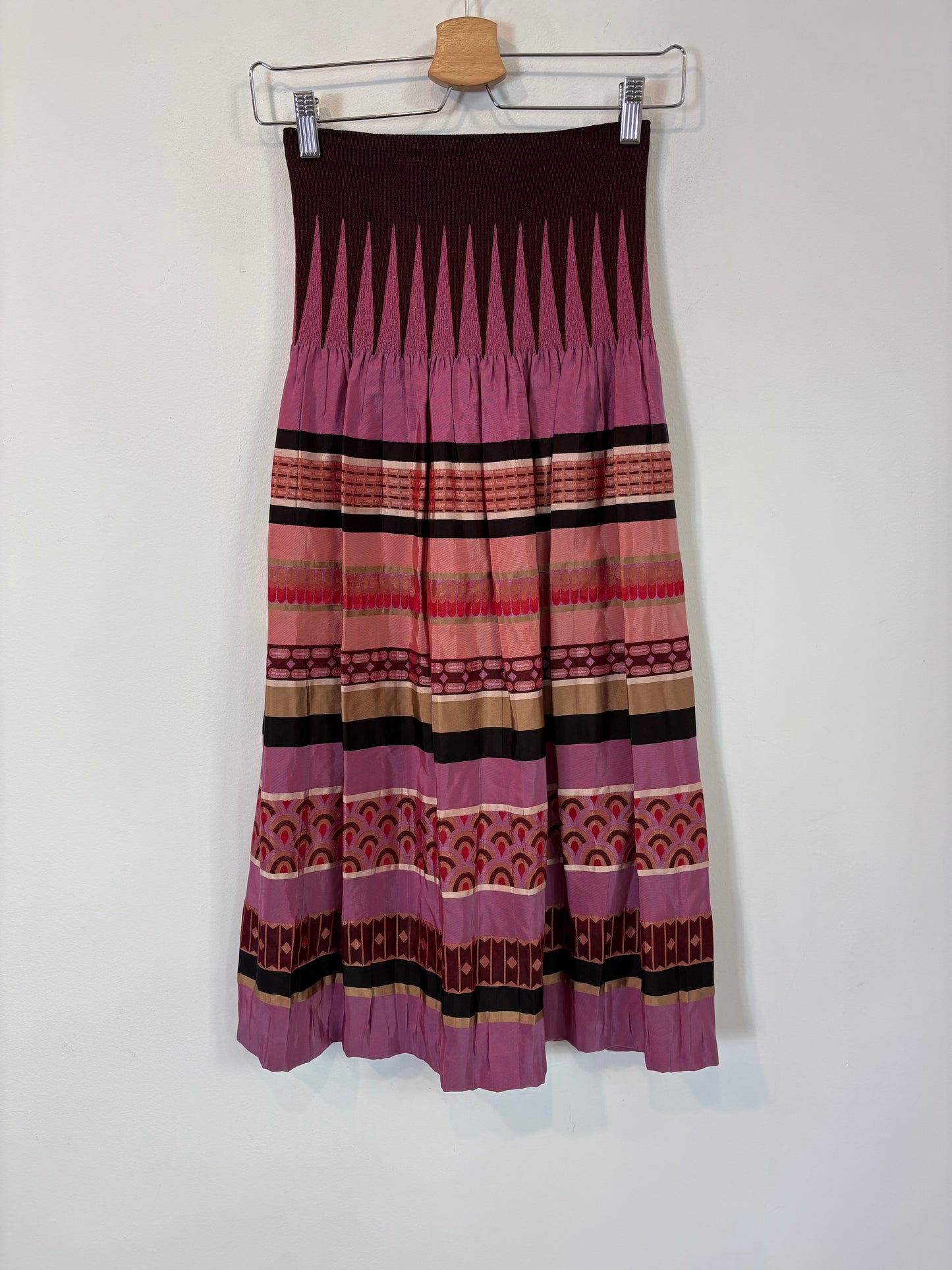 VANDERWILDE. Conjunto top y falda estampado. T 36