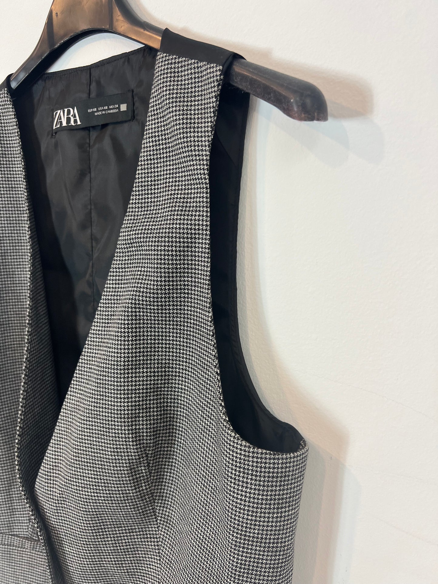 ZARA. Total look pata de gallo T.34