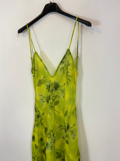 ZARA. Vestido verde largo estampado floral