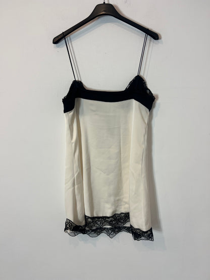 NUTKA STUDIOS. Vestido corto seda lencero. T XS