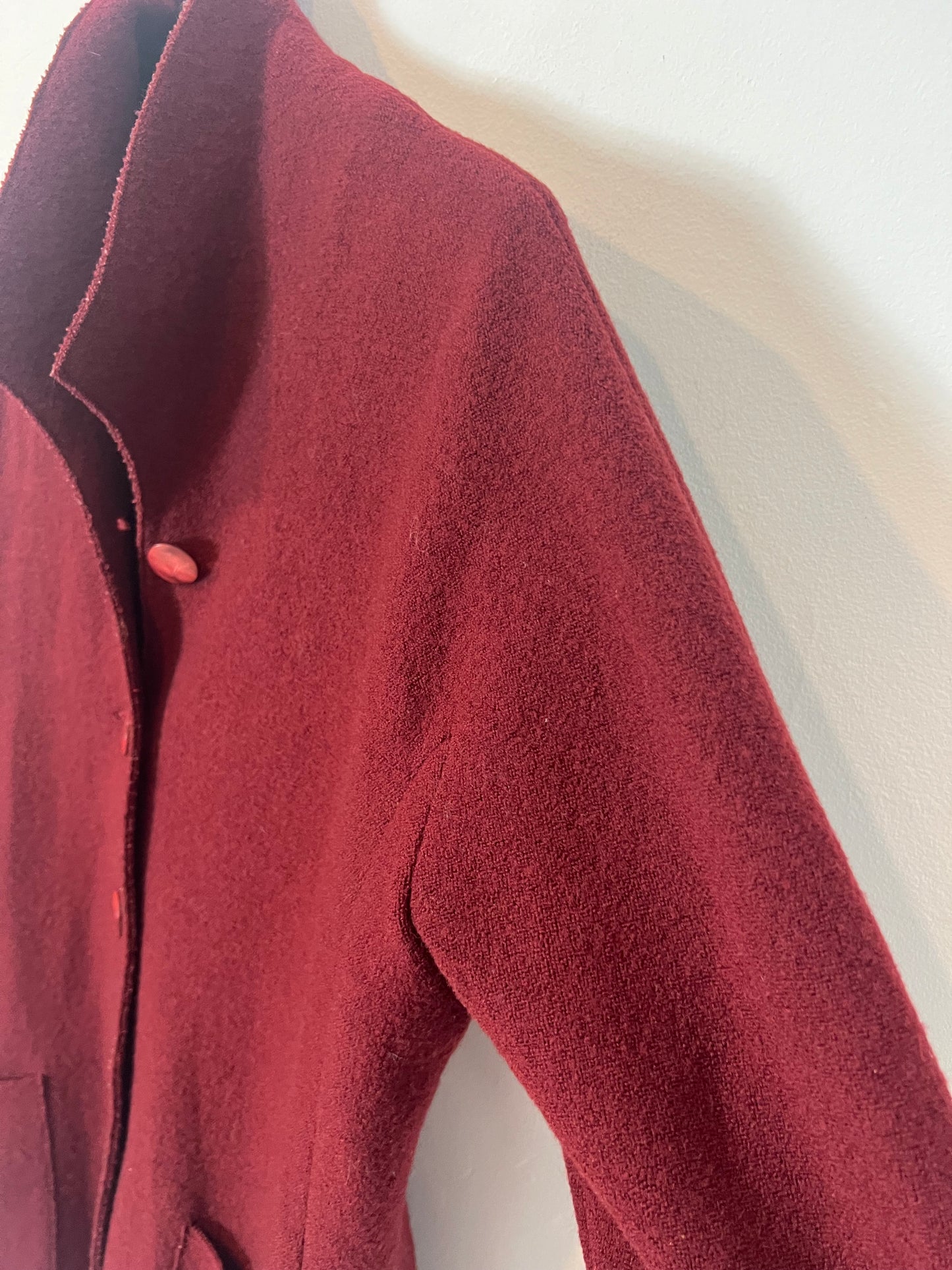 BÁSICCO MADRID. Vintage burgundy wool jacket. Size 38