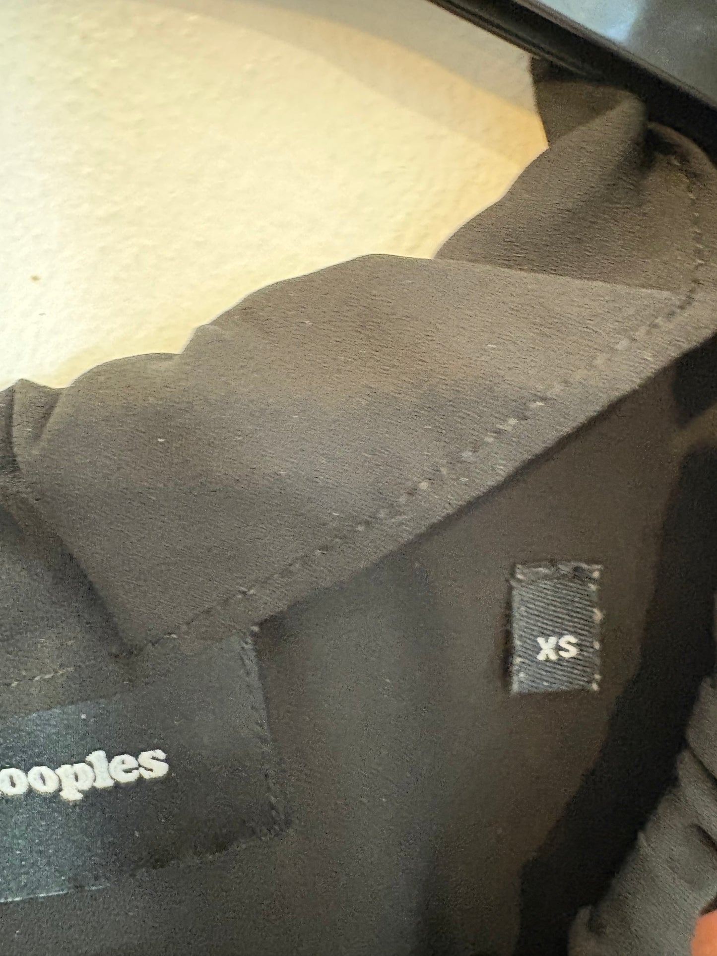 AMEÉ. Sleeveless fringed sweater S.(s)