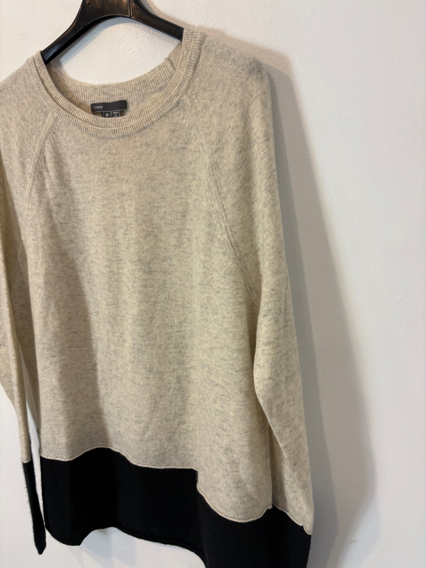 VINCE. Jersey cashemre jaspeado