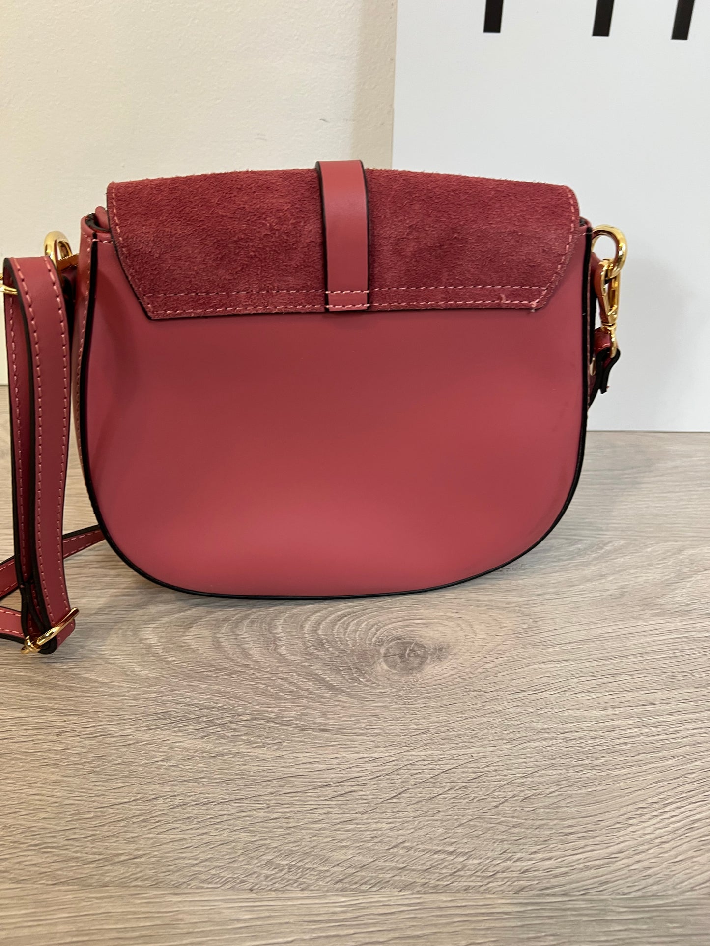 OTRAS. Bolso bandolera piel