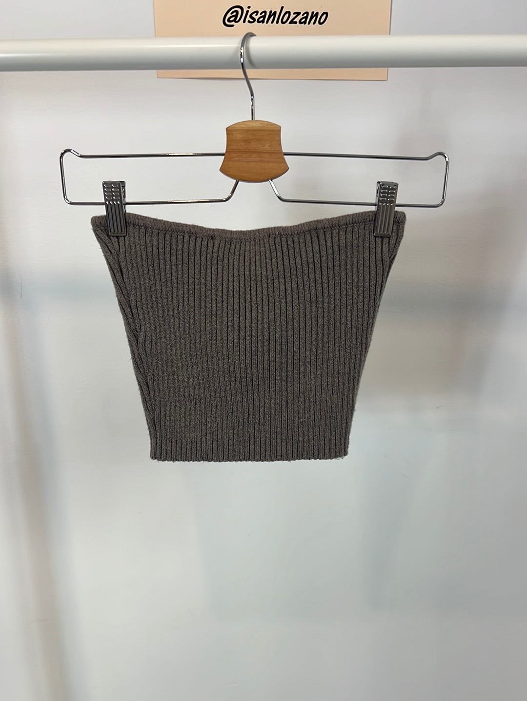 ZARA. Gray ribbed strapless top. TS