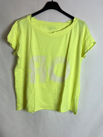 THE HIP TEE. Camiseta flúor amarilla letras. T S