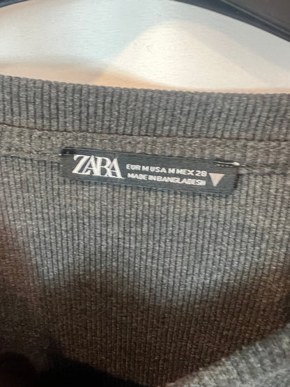 ZARA. Vestido corto canalé fruncidos. T M