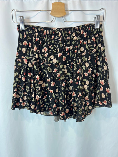 OTHERS. Short flowing floral skirt. XS