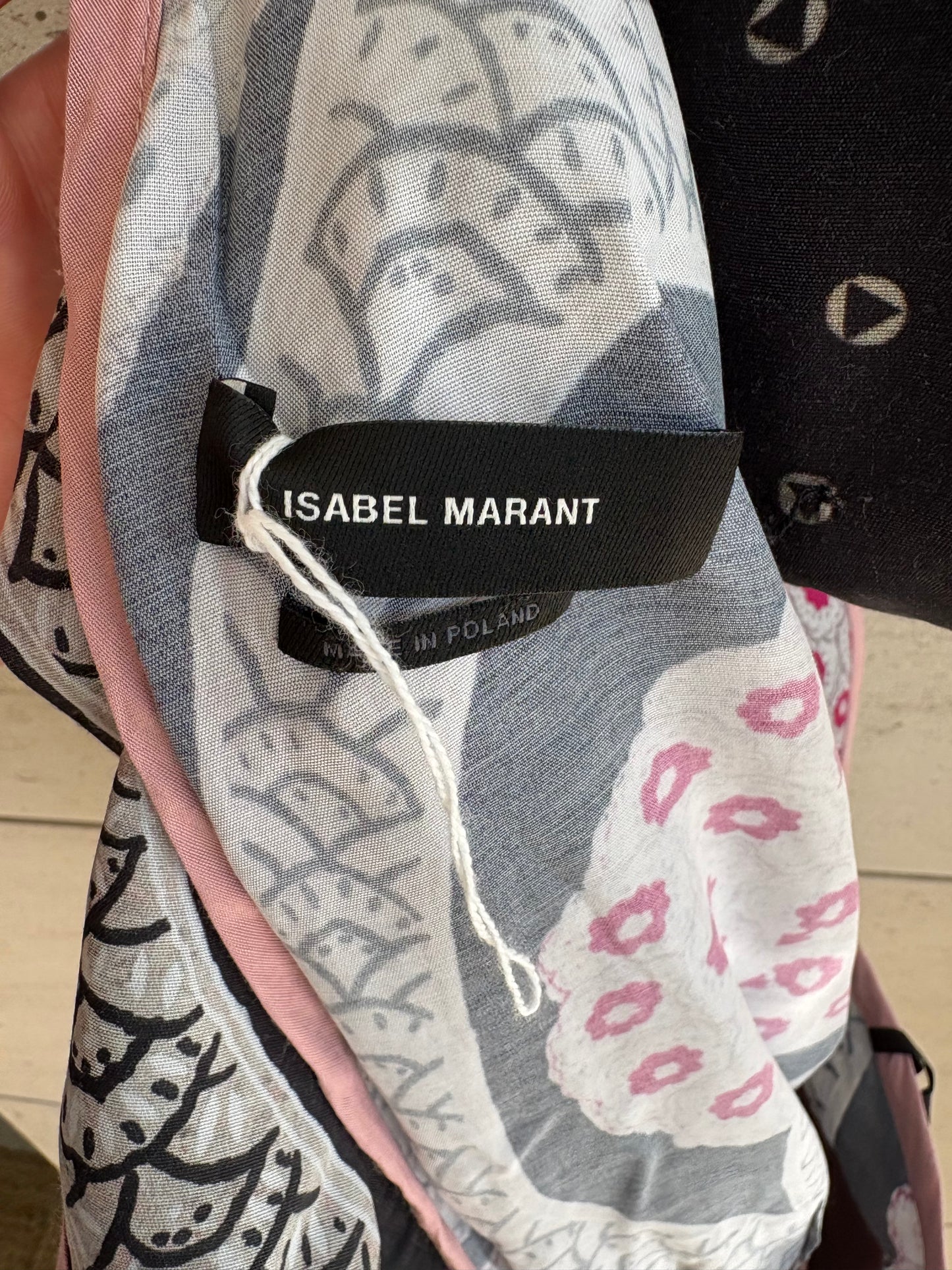 ISABEL MARANT. Top estampado asimétrico volante