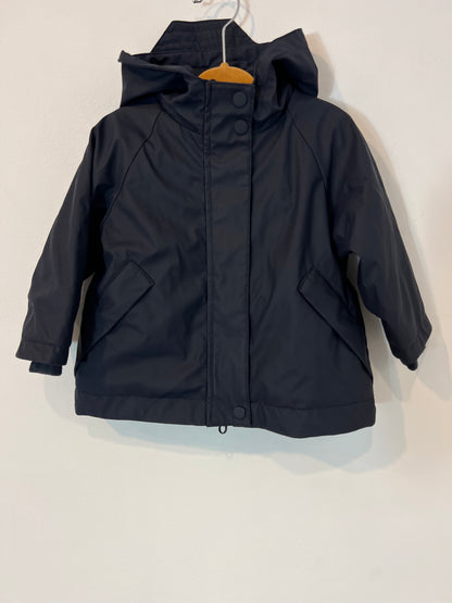 ZARA. Abrigo azul impermeable. T 9-12 meses